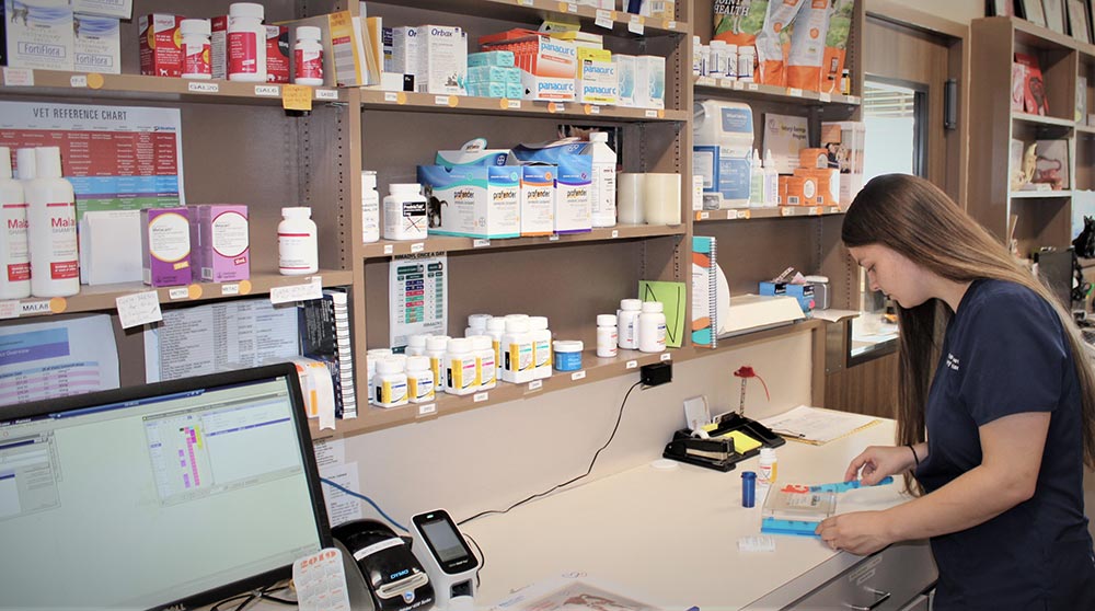 Veterinary Pharmacy & Pet Supplies